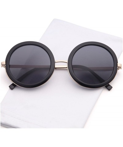 Square Womens UV400 Vintage Retro Sunglasses - Grey Lens on Gold & Black Frame - CZ182GQIDR4 $10.75